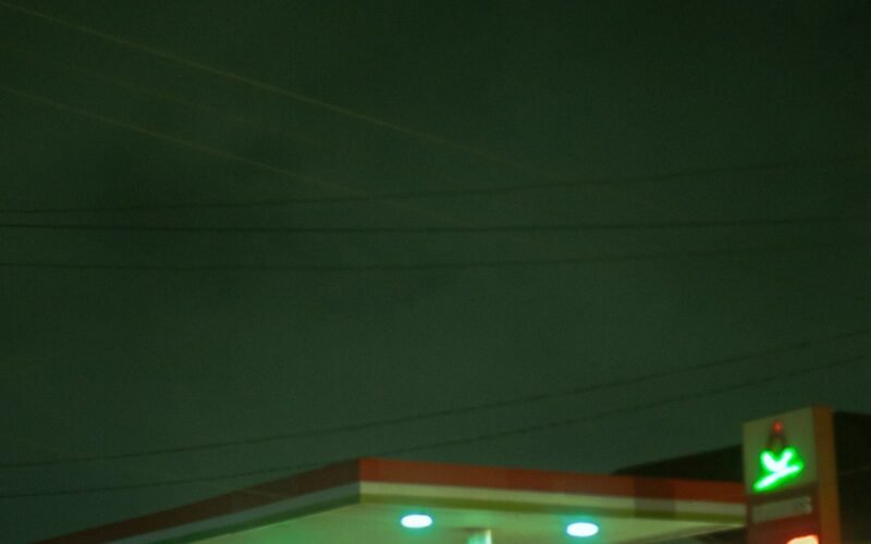 Station-service de nuit